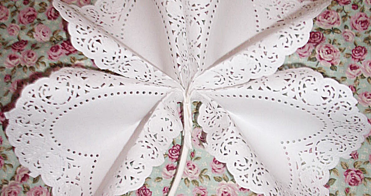 Cinnamon Rose Cottage Paper Doily Shamrock or Clover Tutorial White Cottage St. Patrick's Day