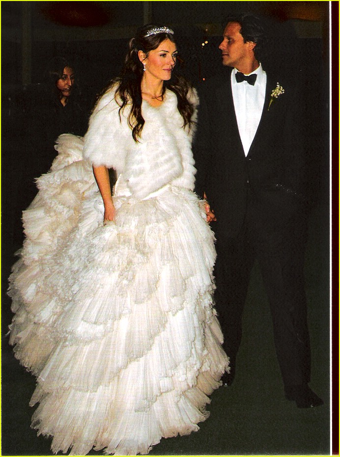 Red Carpet Wedding Elizabeth Hurley and Arun Nayar Red Carpet Wedding