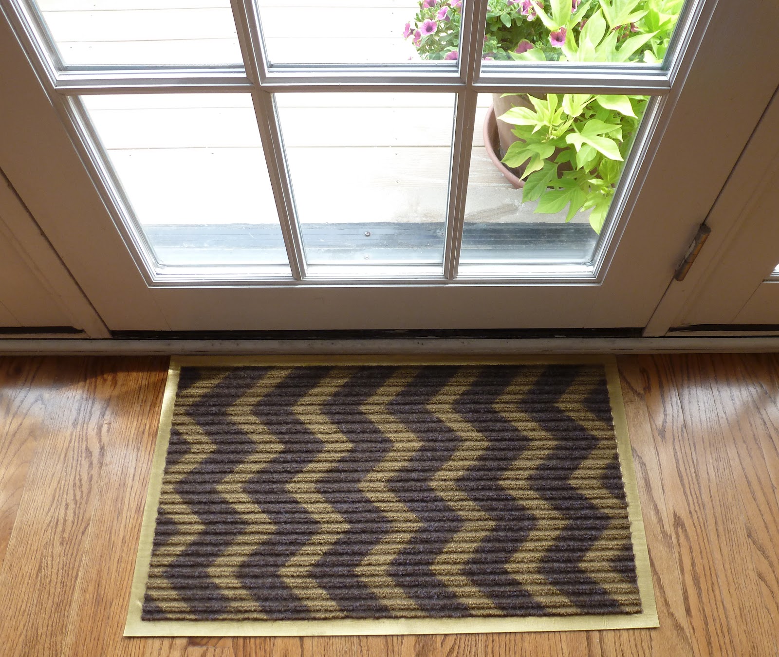 DIY Night Chevron Doormats Design Improvised