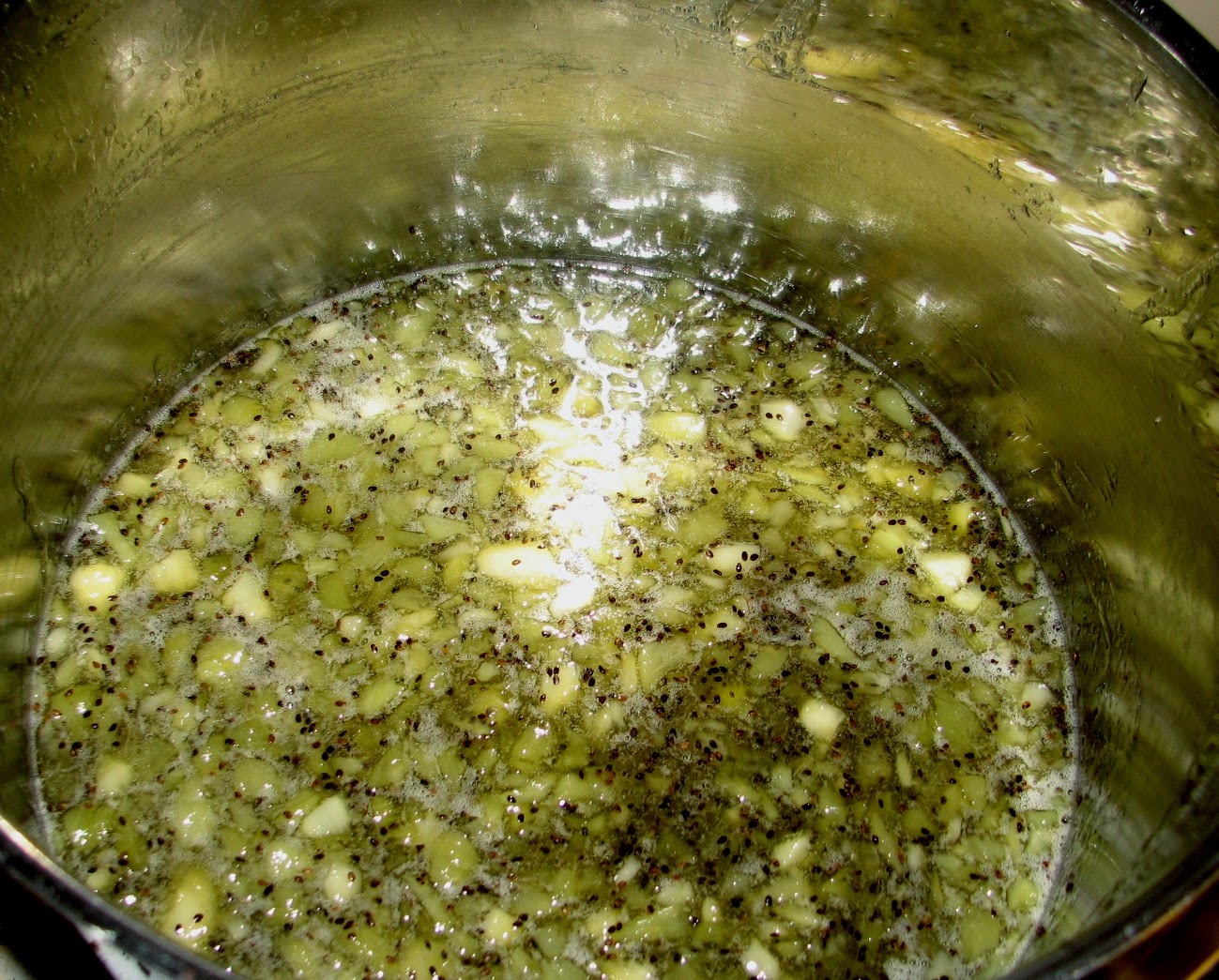 FOOD PRESERVING KIWI PINEAPPLE JAM