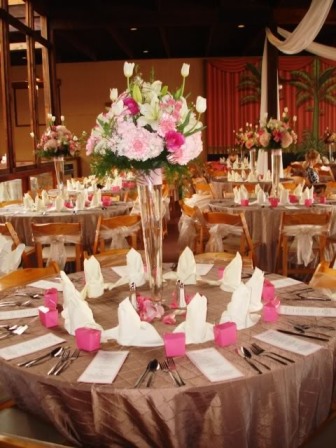 pink floral wedding centerpieces
