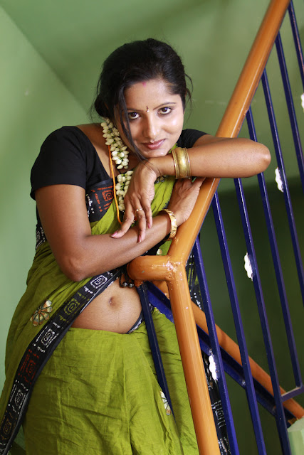 Tamil Women Thoppul Images