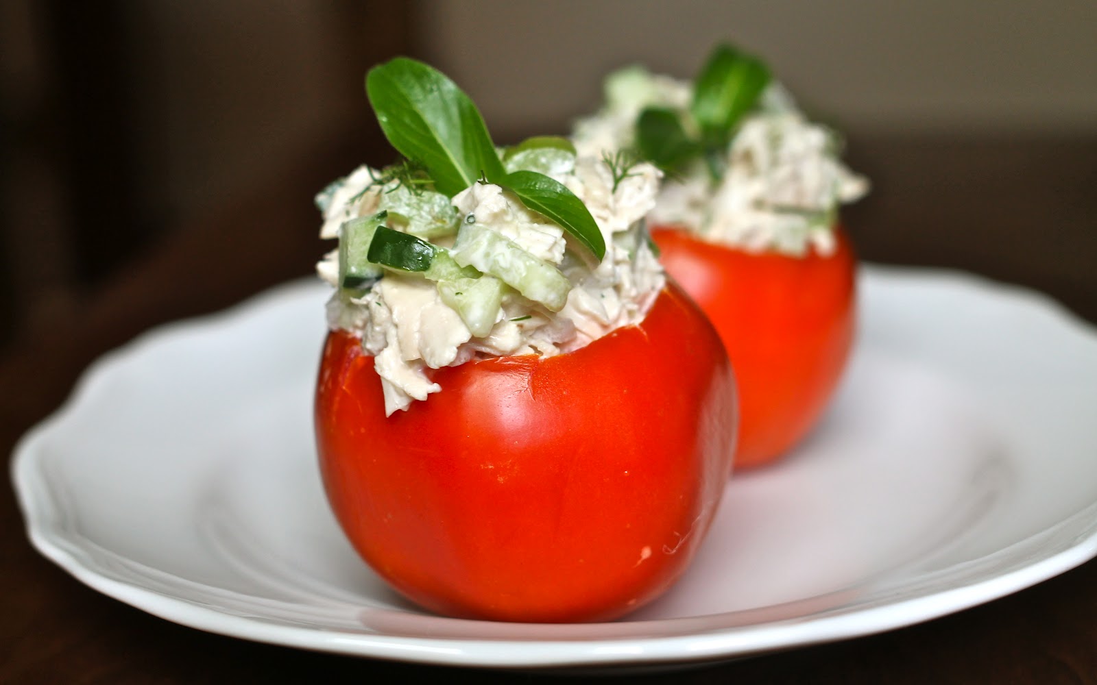 Yammie's Noshery Cucumber Dill Chicken Salad in Tomato Cups