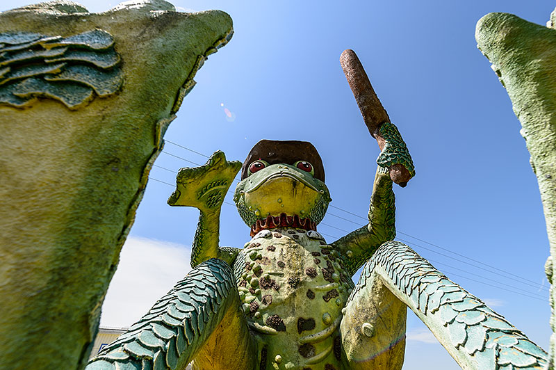Bubba S Garage Visiting The Yellow Barn At Shenandoah Caverns