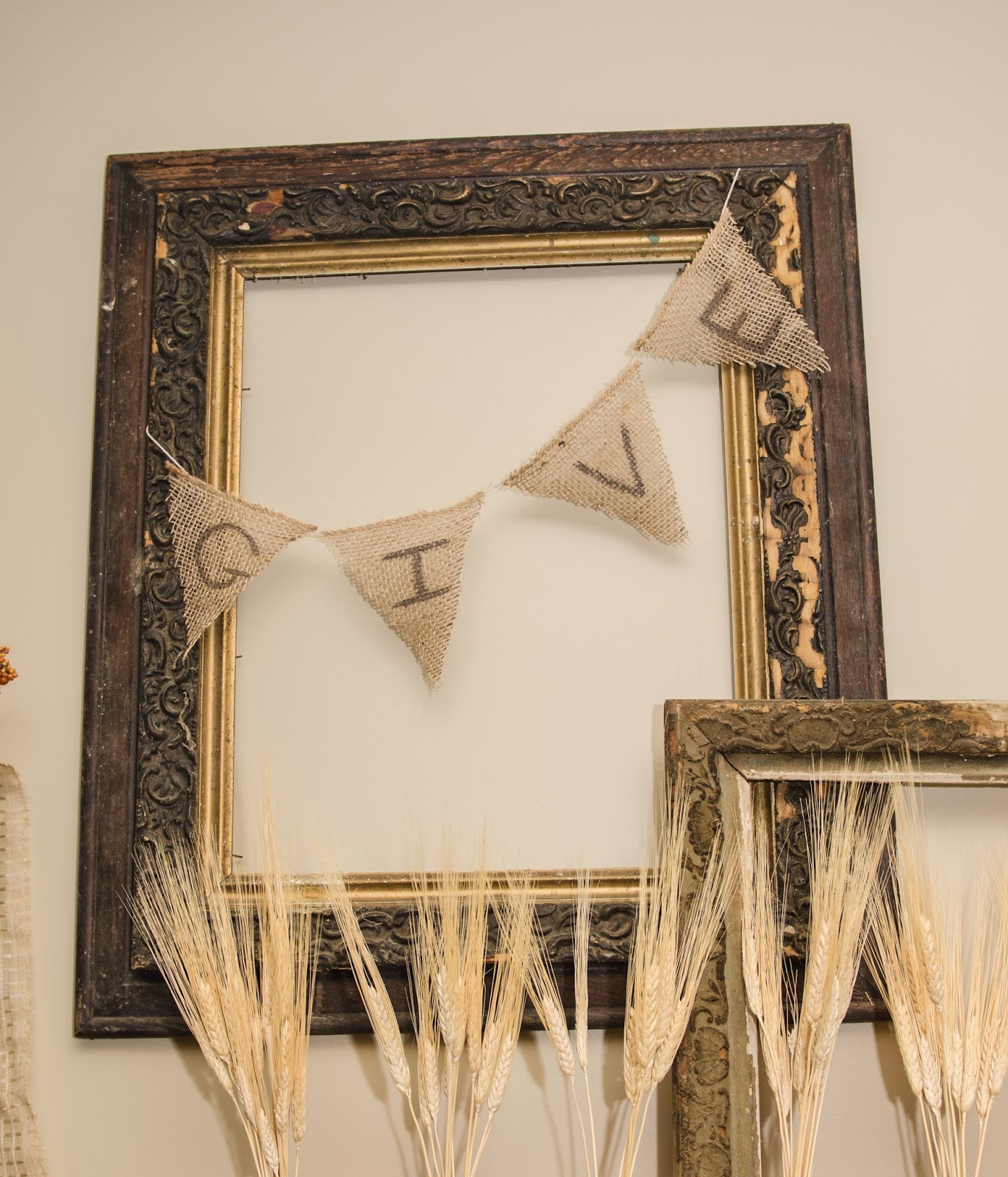 Decorating for the Holiday on a budget l Personal Crystal Reyns