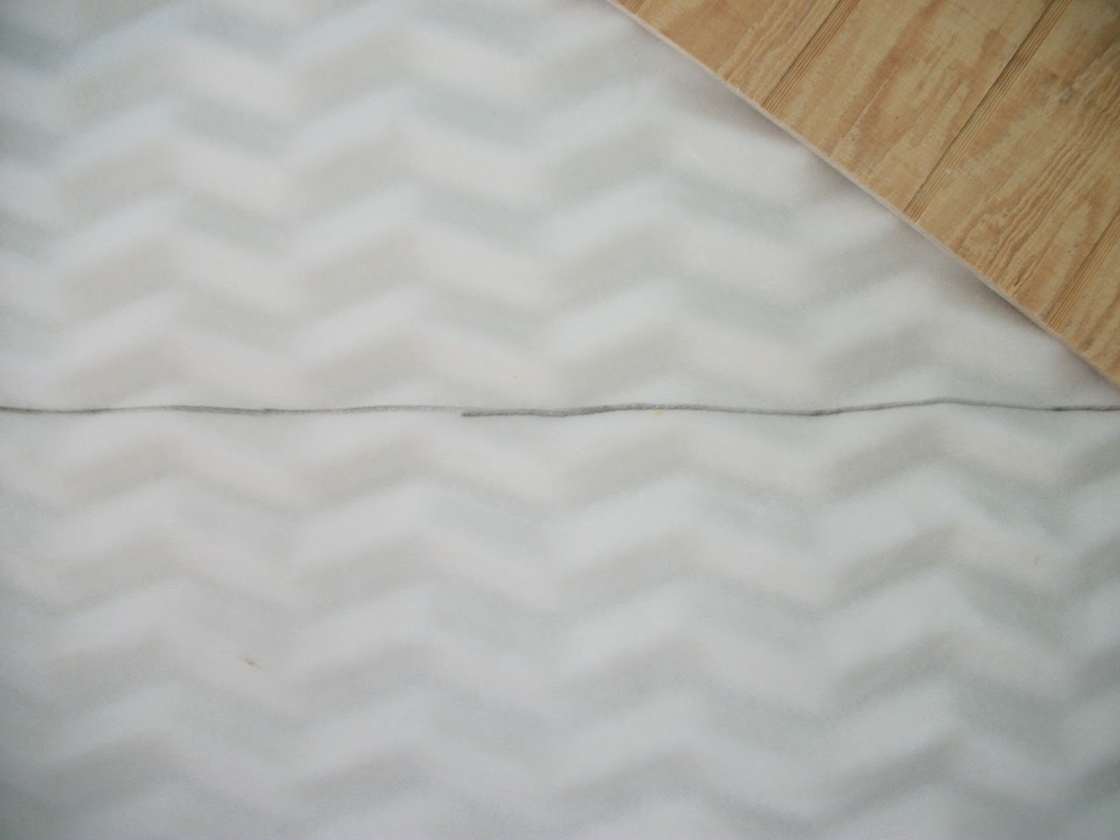 Crafting {E} Easy Foam Seat Cushion Using a Foam Mattress Pad