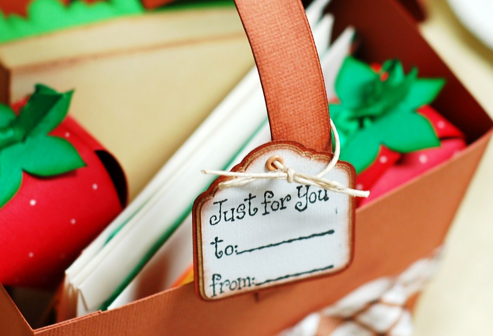 Paper Creations by Kristin Picnic Basket Notecard/Gift Set