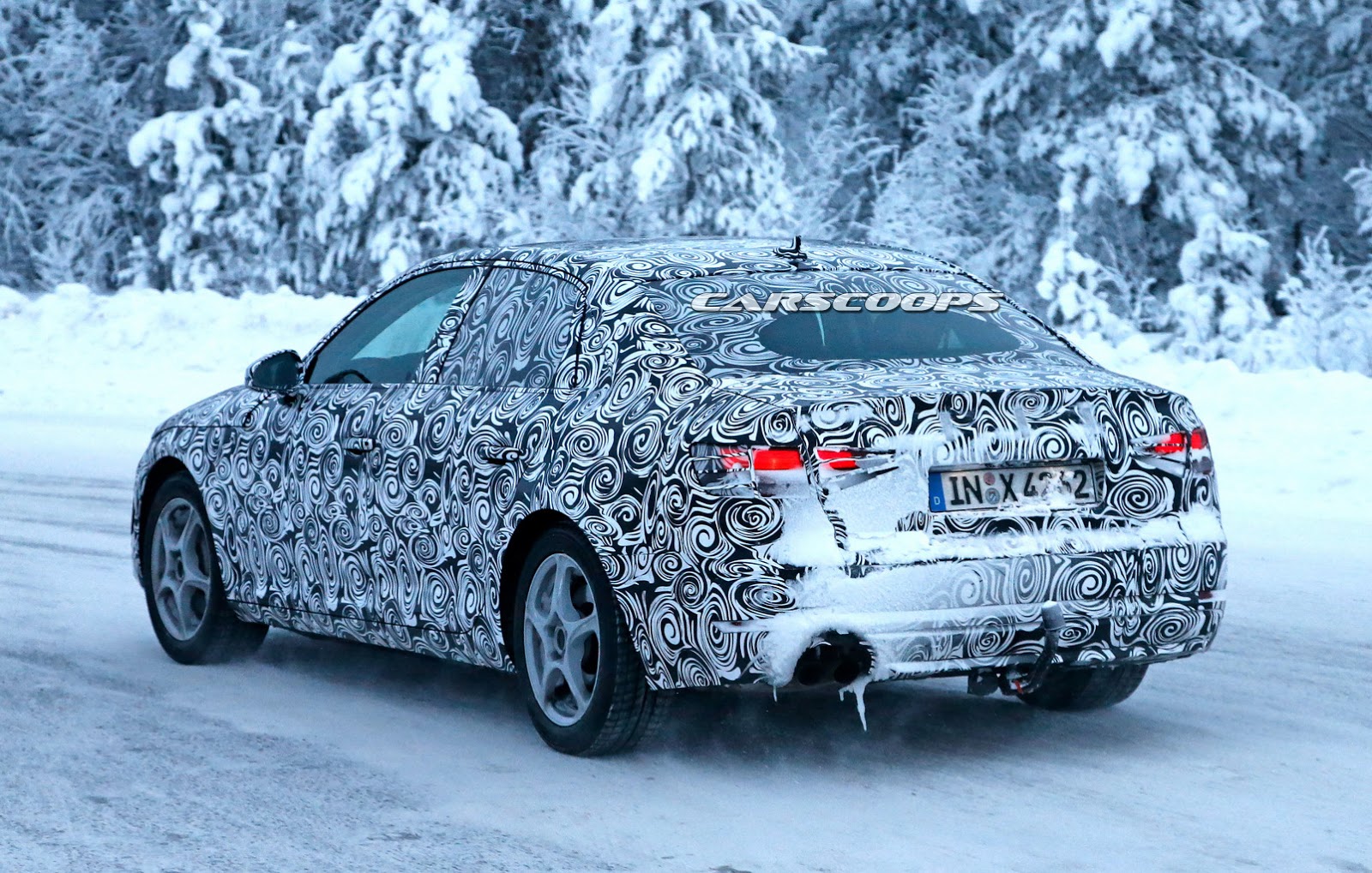 2016-Audi-A4-Saloon6.jpg