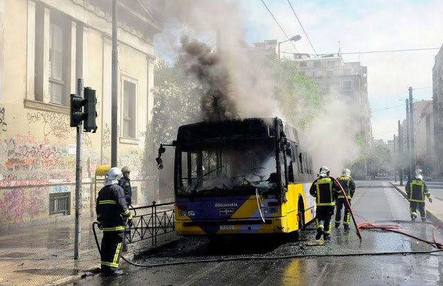 Το σύστημα «αναρωτιέται» ποιοι είναι οι ...«βάνδαλοι» Το σύστημα «αναρωτιέται» ποιοι είναι οι ...«βάνδαλοι»