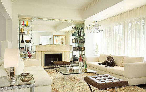 White living room design White living room design