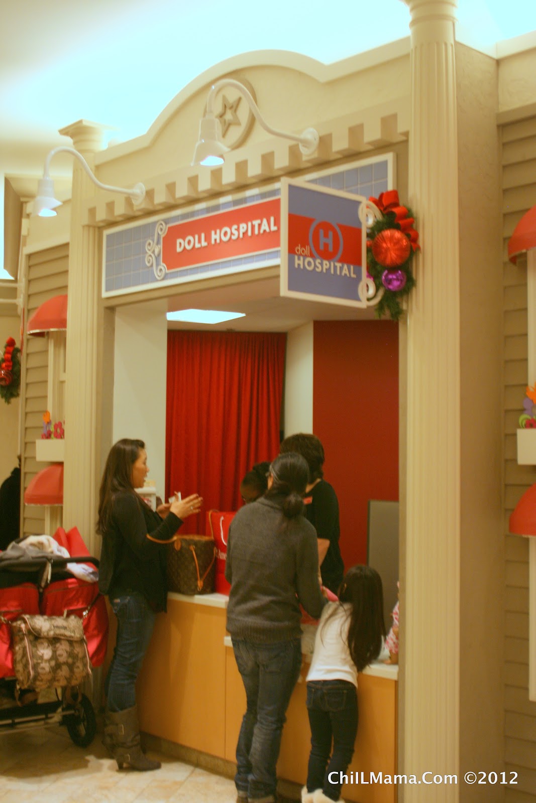 ChiIL Mama American Girl Doll Hospital Adventure Photo Feature