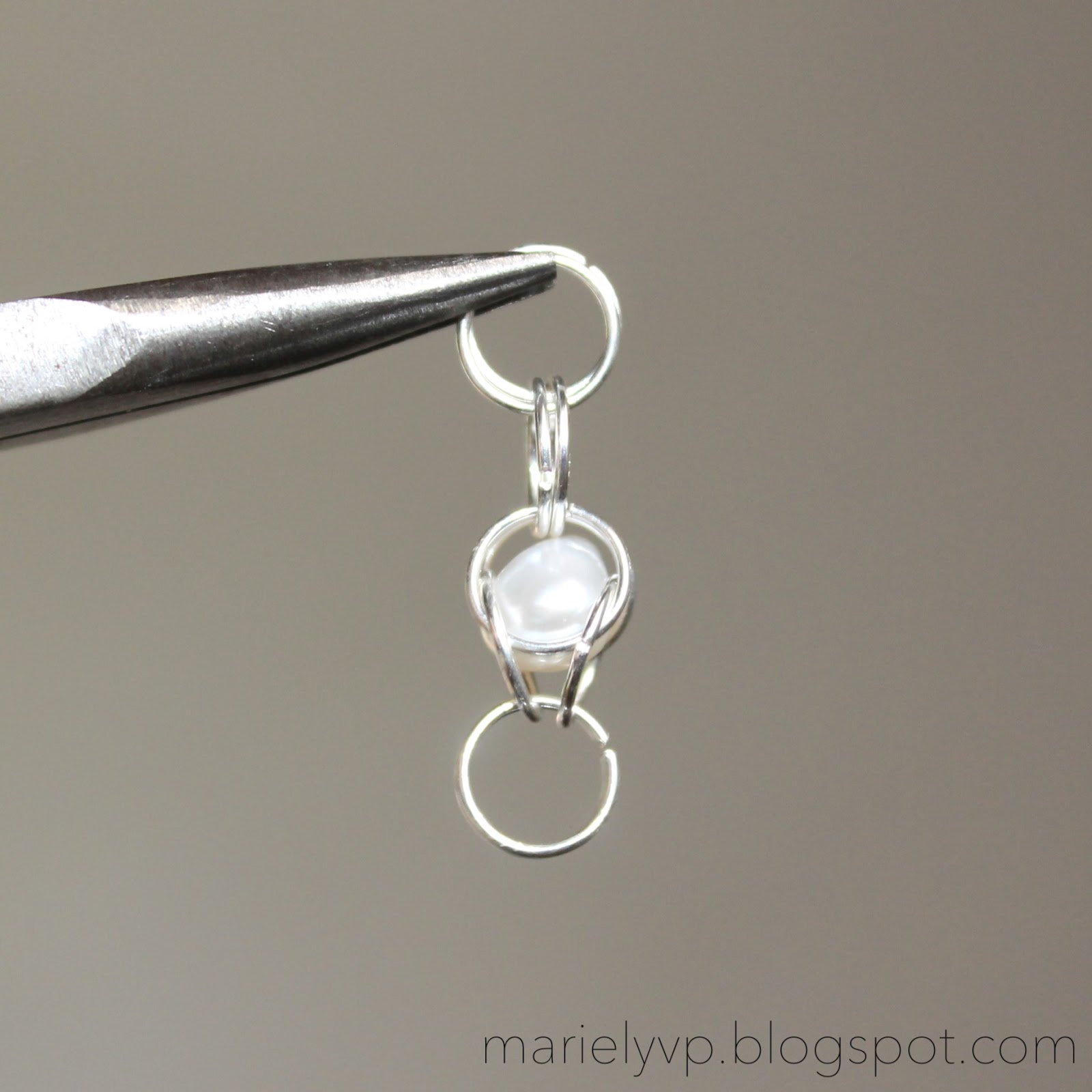 We Read! DIY Jump Ring Bracelet