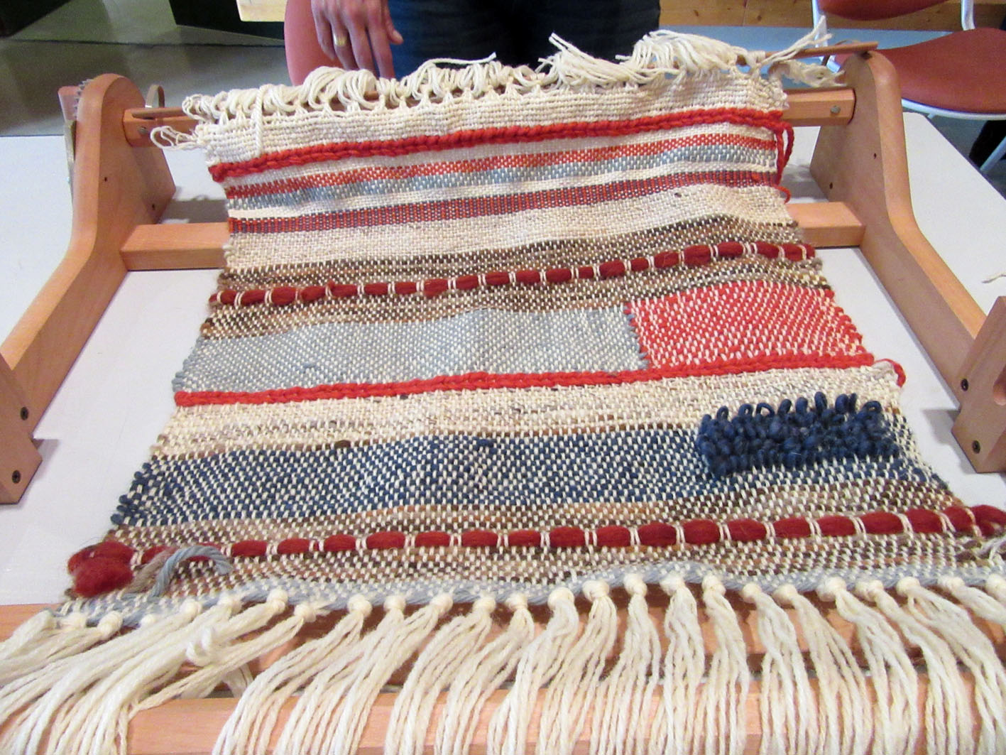 apprendre a tisser la laine