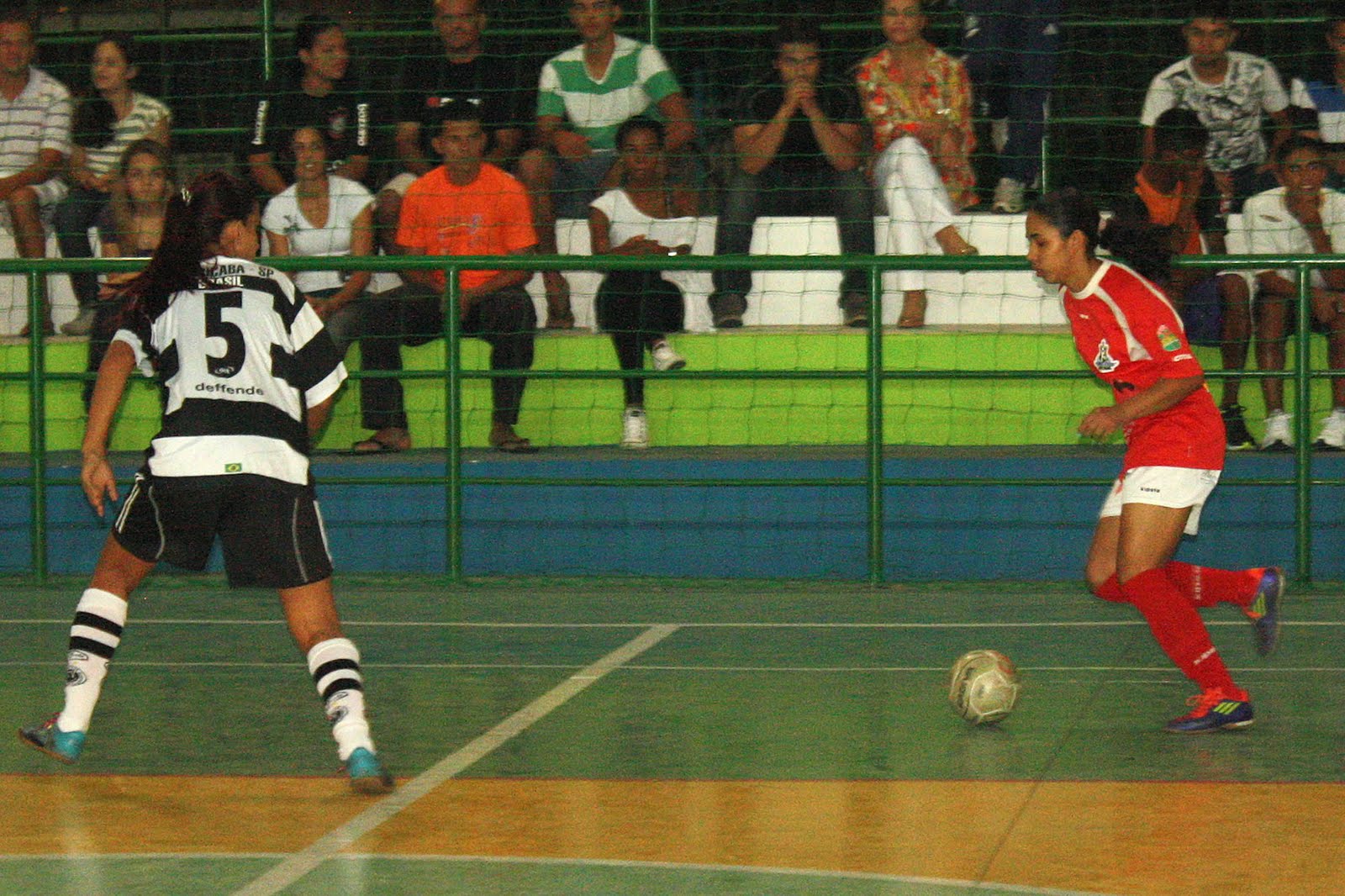 Com goleadas, categorias menores do futsal batem Itapevi pelo