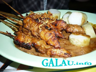 Resep dan Cara Membuat Sate Ayam Lontong