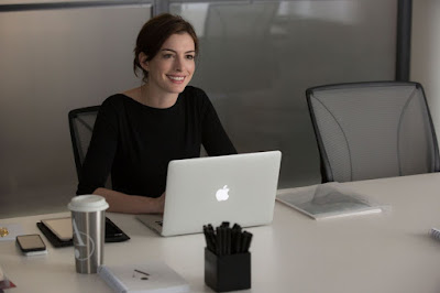 Picture of Anne Hathaway in The Intern