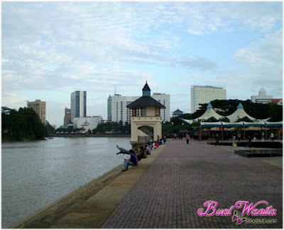 Tempat Menarik dan Best di Kuching Sarawak: Kuching Waterfront