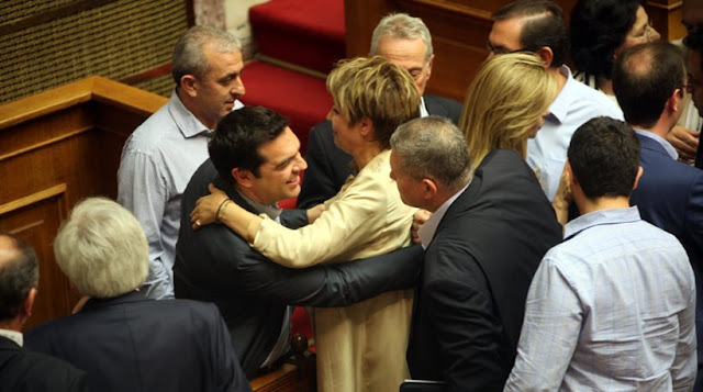Εύβοια: «Ναι» στη συμφωνία από Αποστόλου, Ακριώτη, Μαυραγάνη, Κεδίκογλου - «Όχι» ψήφισαν ο Νίκος Μίχος και ο Γιώργος Μαρίνος Εύβοια: «Ναι» στη συμφωνία από Αποστόλου, Ακριώτη, Μαυραγάνη, Κεδίκογλου - «Όχι» ψήφισαν ο Νίκος Μίχος και ο Γιώργος Μαρίνος