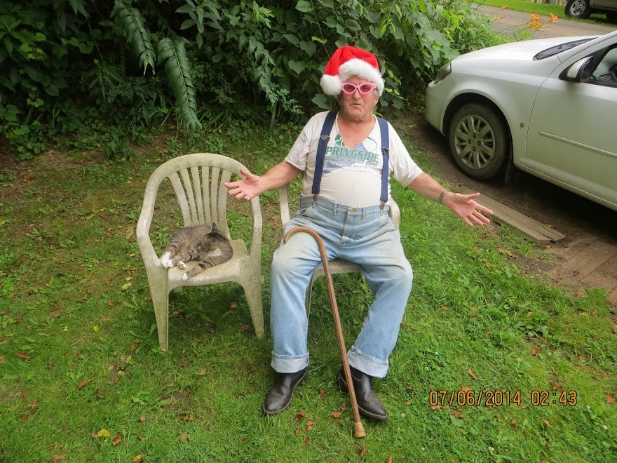 Roy from Leesville Ohio trying to be a Weird Santa.