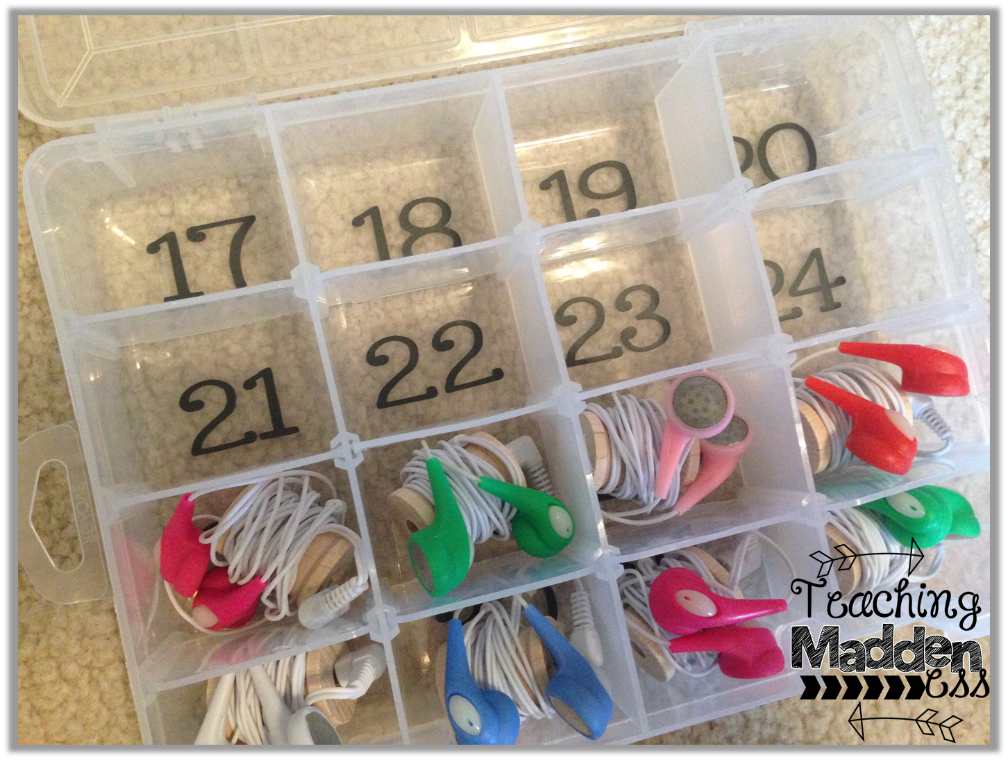 The Perfect Listening Center {with iPads} *Teaching Maddeness*