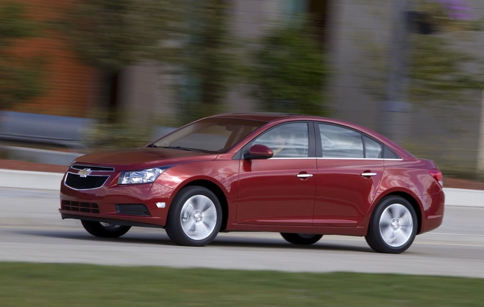 Chevrolet Cruze passa por recall para fixação do volante