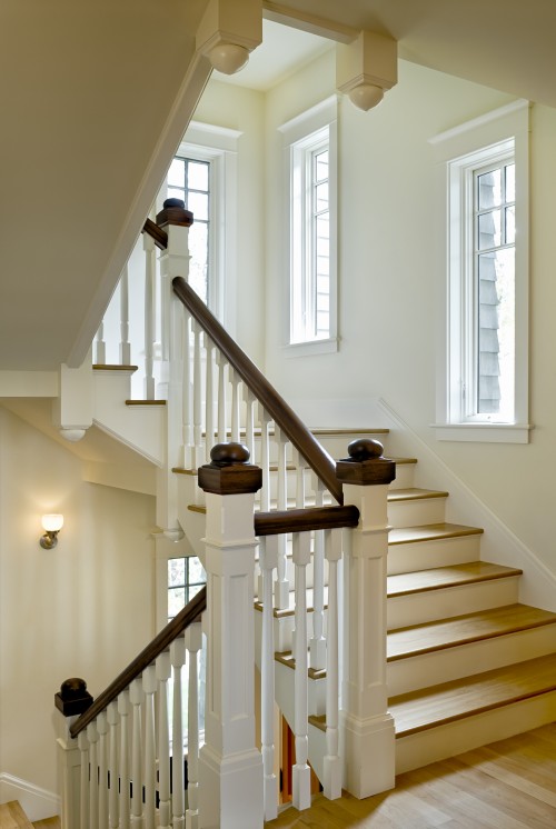 interior design musings: Stairwell Lighting