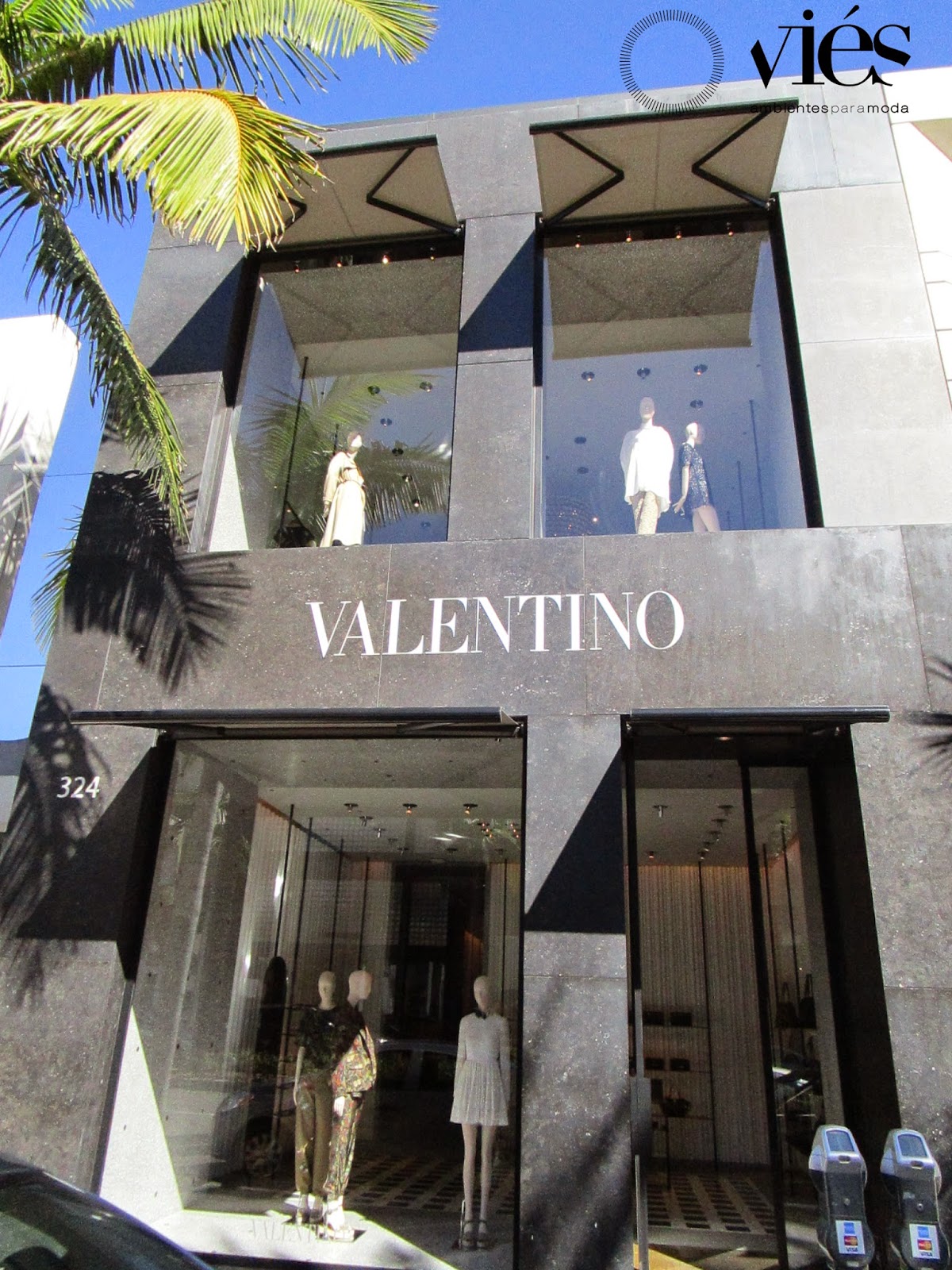 Valentino Los Angeles Viés Design