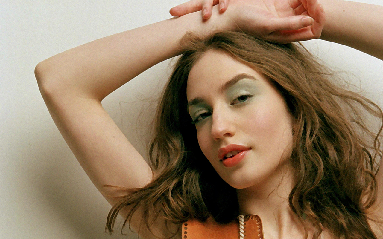 http://4.bp.blogspot.com/-v26mNUdquas/TcvlJVy7zfI/AAAAAAAABf4/v98bP-7ceoQ/s1600/elizabeth_jagger.jpg