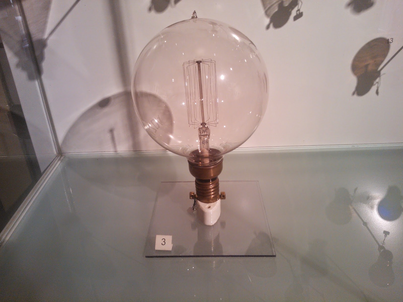 lâmpada incandescente gigante - Museu da Energia, Itu-SP