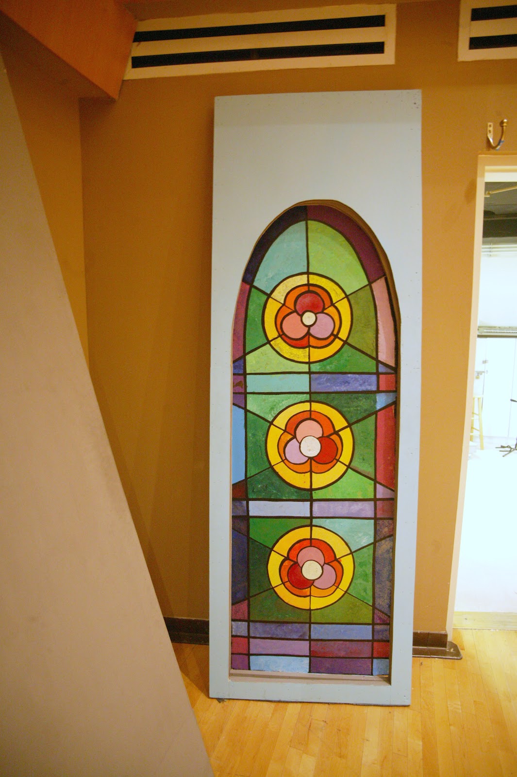 Dream. Pray. Create. Set Design The scenes of the sights of The Sound