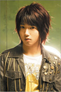 Profil dan Foto Yesung