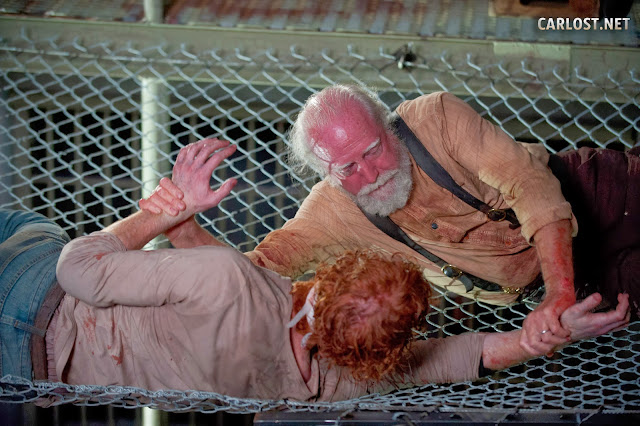 Hershel (Scott Wilson) luchando por vivir en The Walking Dead 4x05 Internment (Internamiento) Hershel (Scott Wilson) luchando por vivir en The Walking Dead 4x05 Internment (Internamiento)