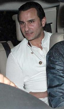 http://4.bp.blogspot.com/-v40t586iWBM/UHulHmZnTuI/AAAAAAAACgE/YBA4Ez-6vBU/s400/photos-saifeena-kareena-kapoor-saif-ali-khan-sangeet-ceremony-function-2.png