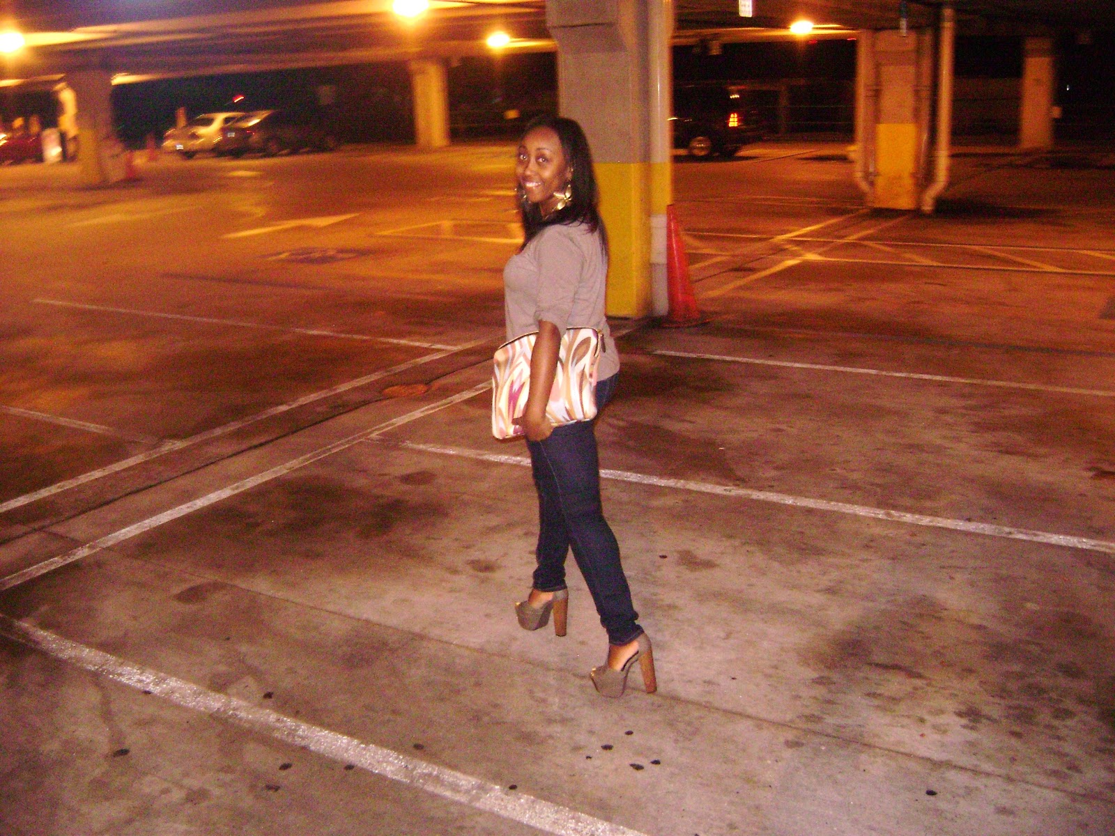 Outfit Comedy Show Chic