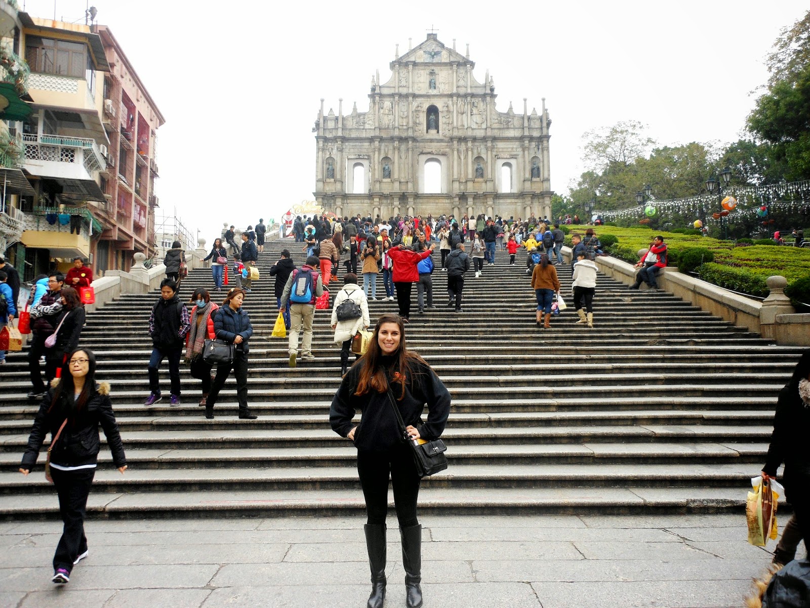 reruntuhan St. Paul Church reruntuhan St. Paul Church