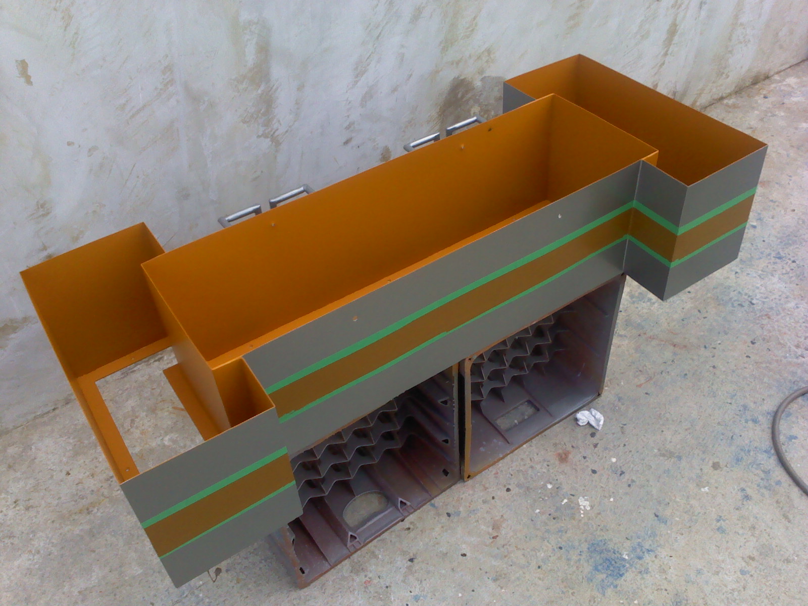 Arte Diseno De La Torre Minibar A La Pared