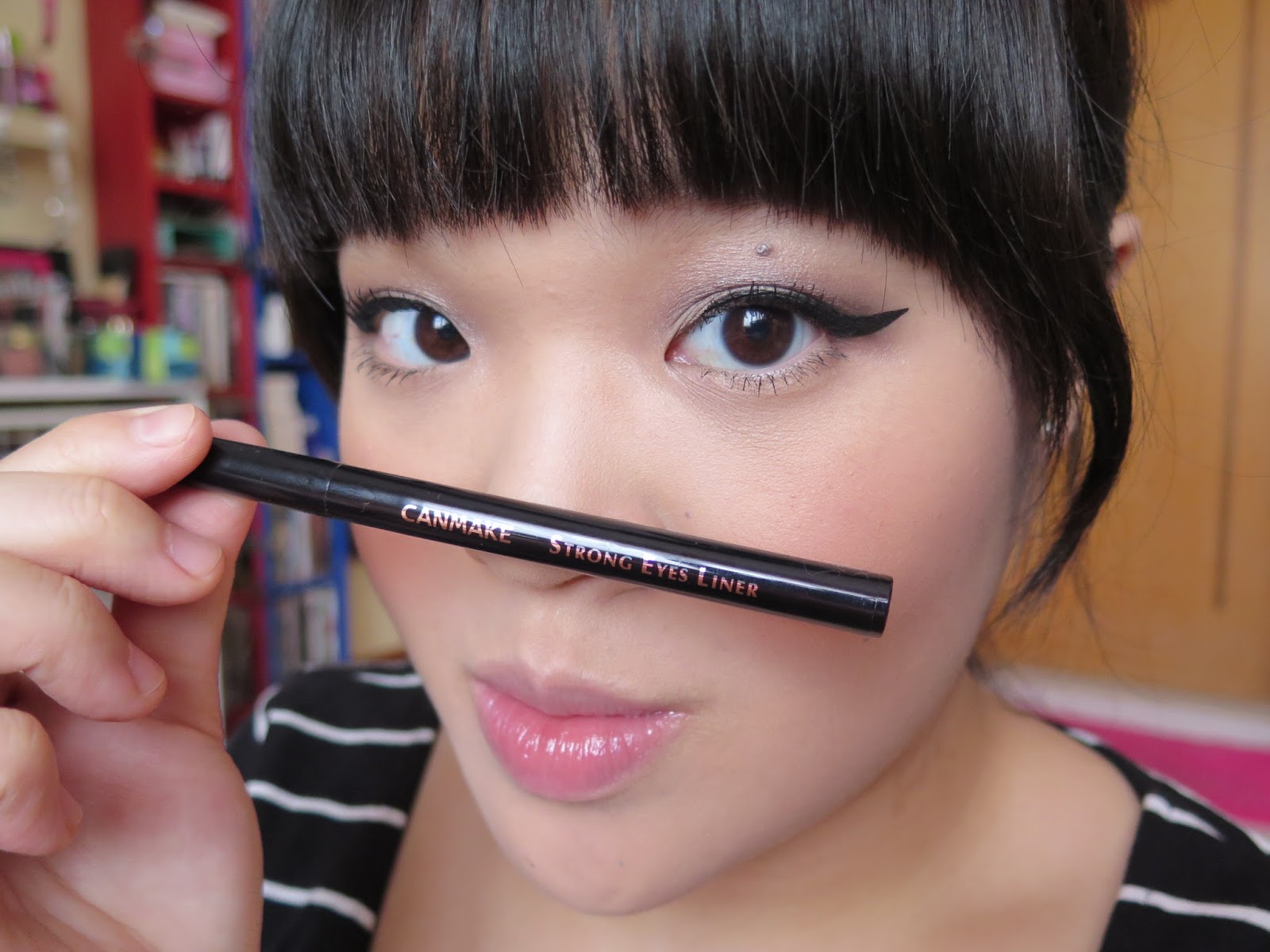 The Blackmentos Beauty Box Review Canmake Strong Eyes Liner in Super