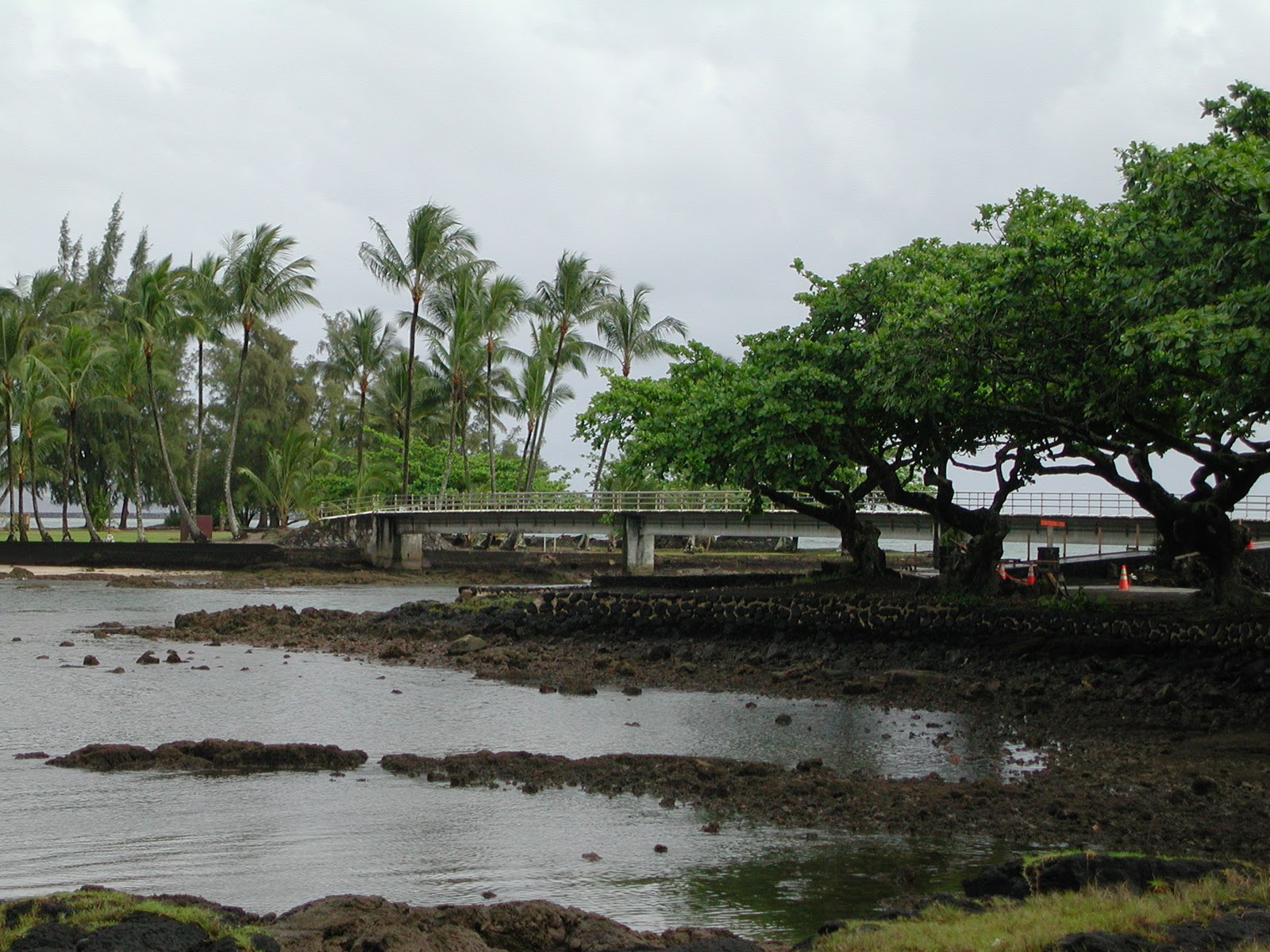 Bridge of the Week Hawaii's Bridges Coconut Island Bridge in Hilo Bay (2)