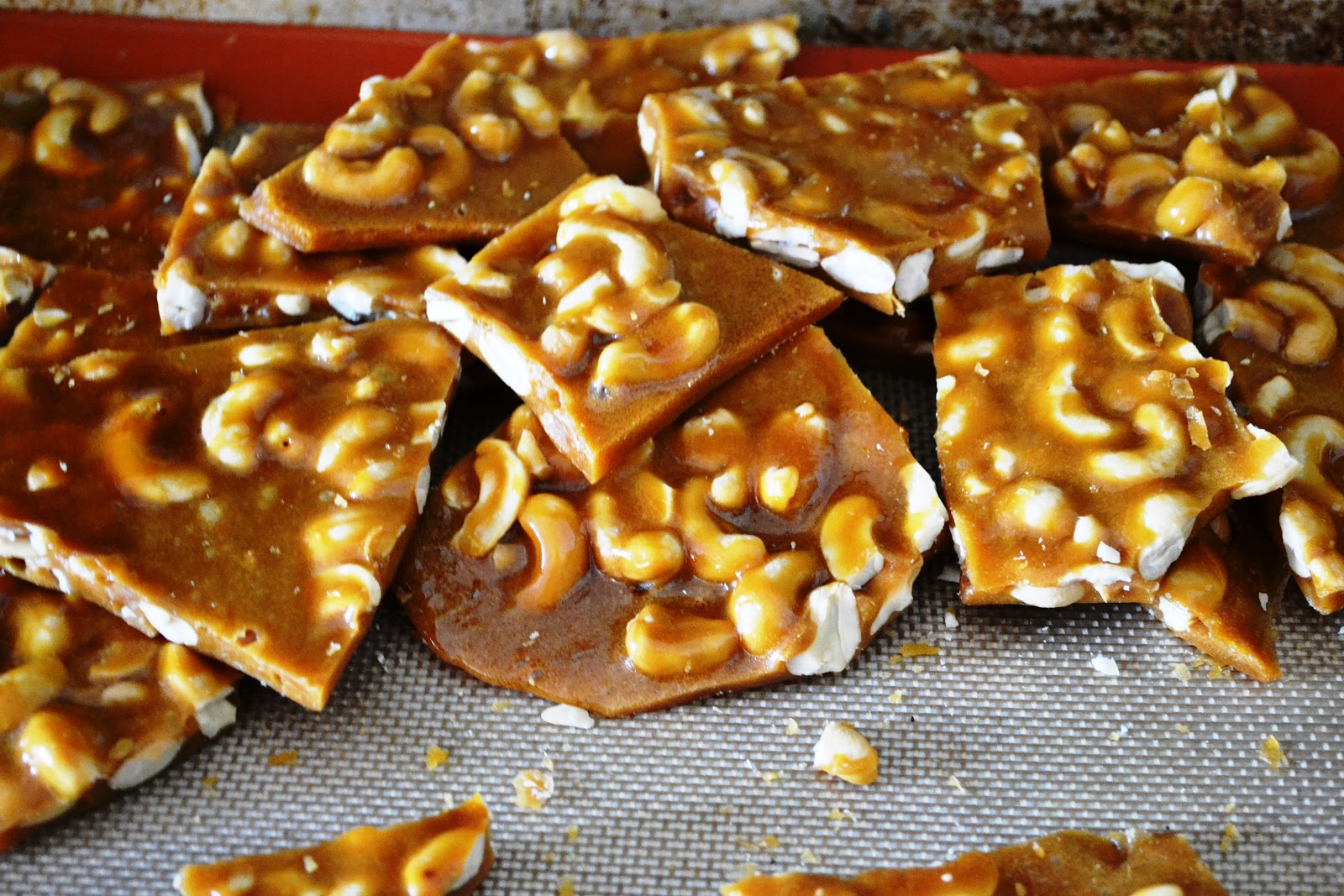 amish cashew brittle