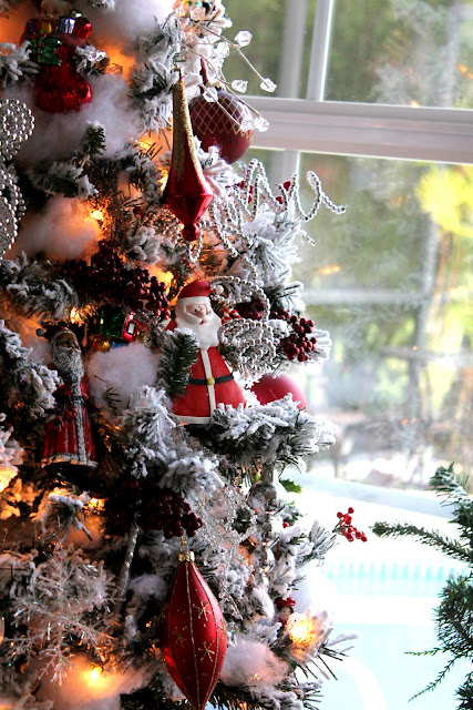 Christmas home tour, Christmas decorating, antiques, ammo basket french decor, french decorating, antique pot