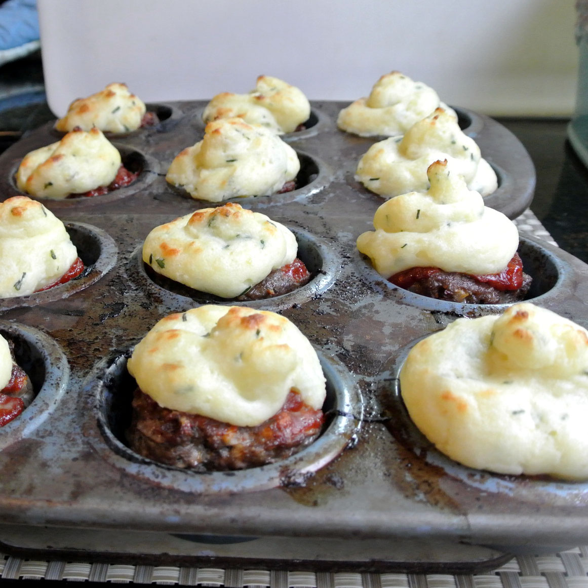 Mom, What's For Dinner? Meatloaf Cupcakes