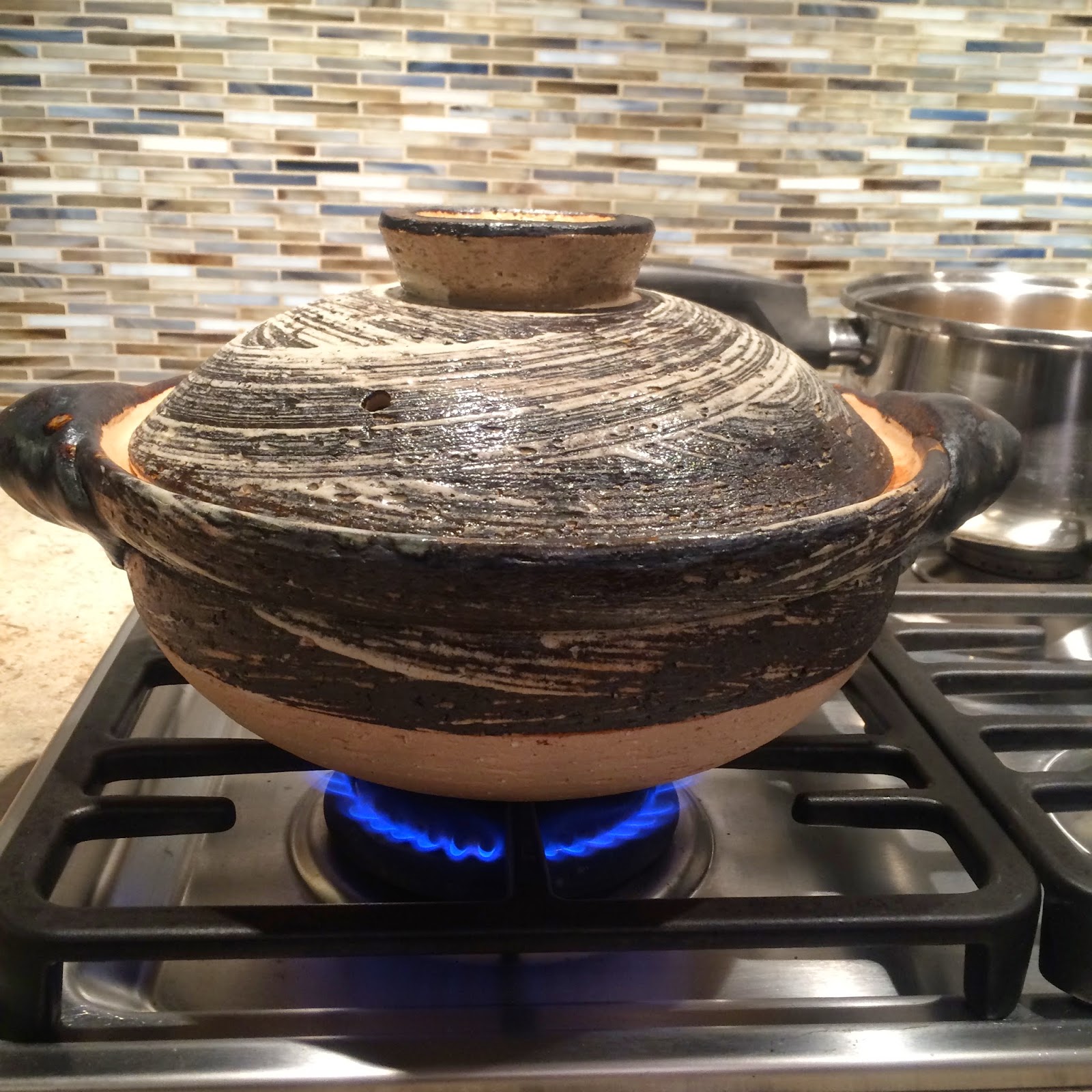 HAPPY DONABE LIFE Mrs. Donabe's Rustic Japanese Kitchen Happy Donabe