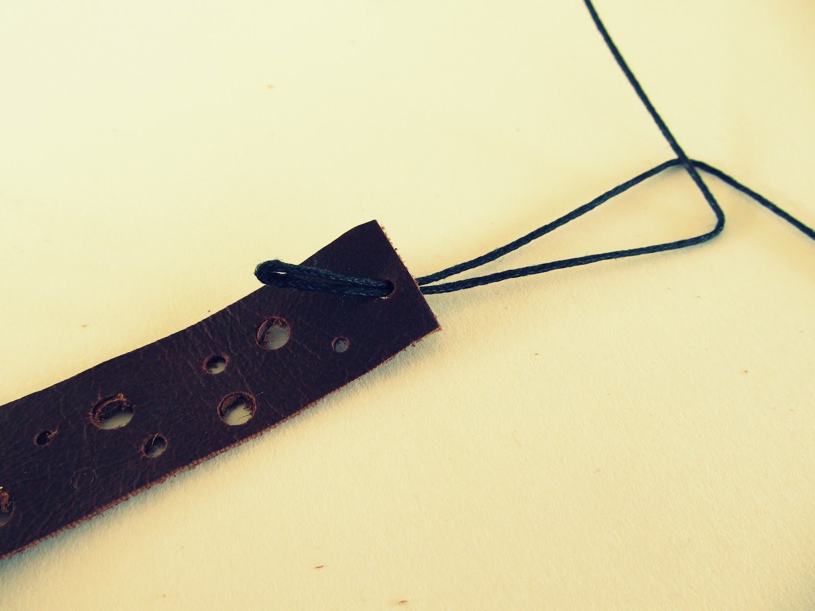 WobiSobi Leather Bracelet, DIY