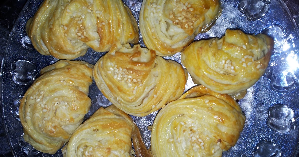 NEŞELİ YEMEKLER MİDYE BÖREK