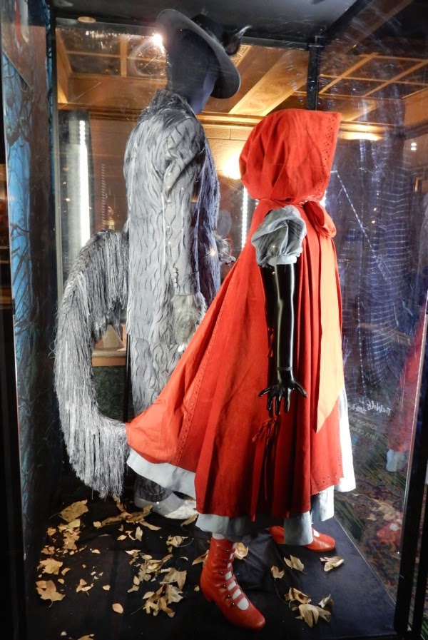 Hollywood Movie Costumes and Props Johnny Depp's Wolf costume and