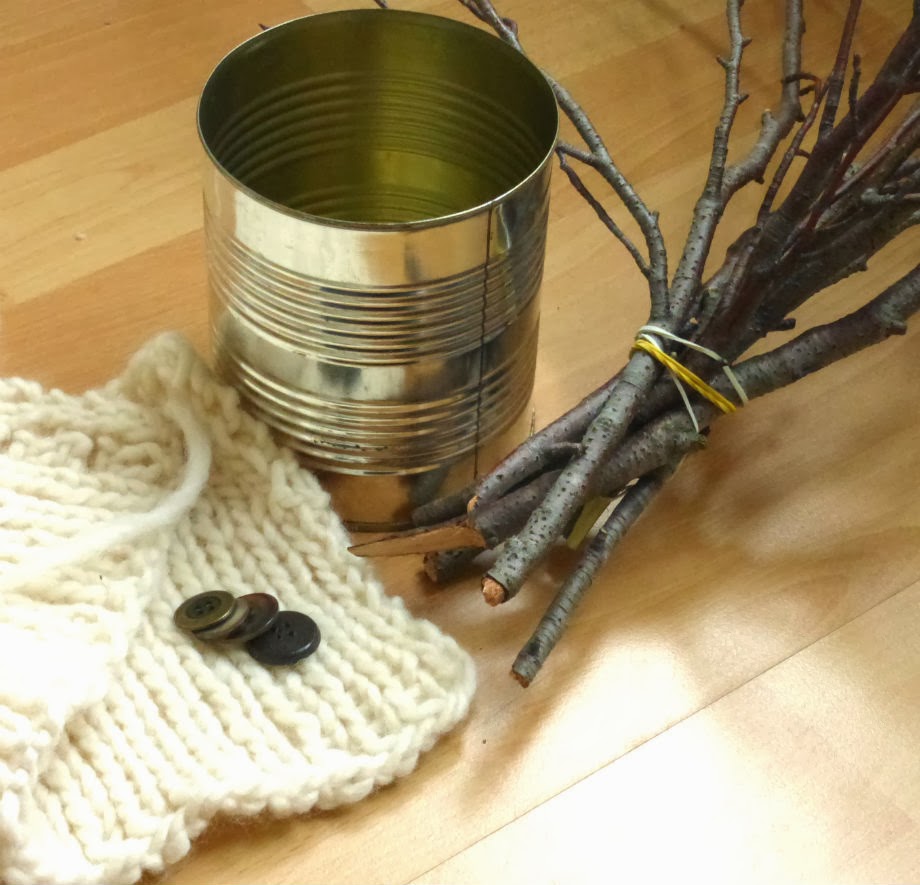 InDIYvidual DIY knitted vase cover