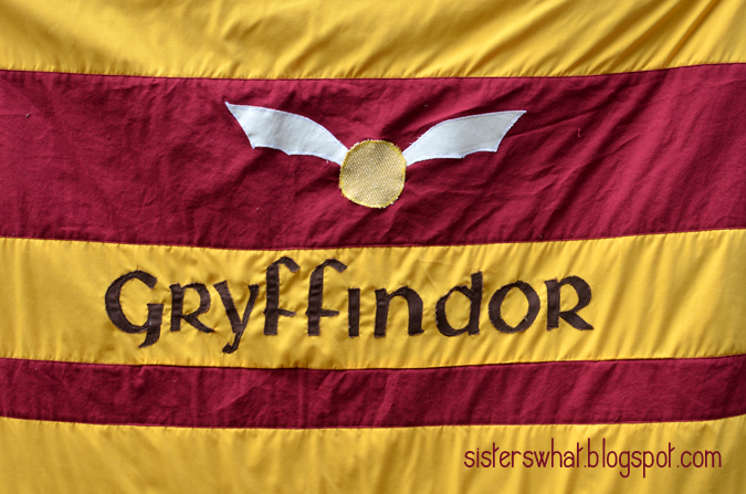 how to sew a easy gryffindor blanket