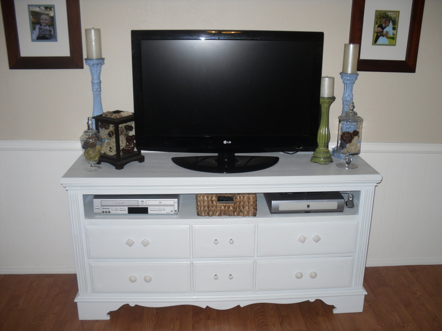 {Craftify It} My Dresser TV Stand