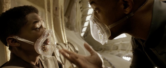 Jaden Smith e Will Smith em DEPOIS DA TERRA (After Earth)