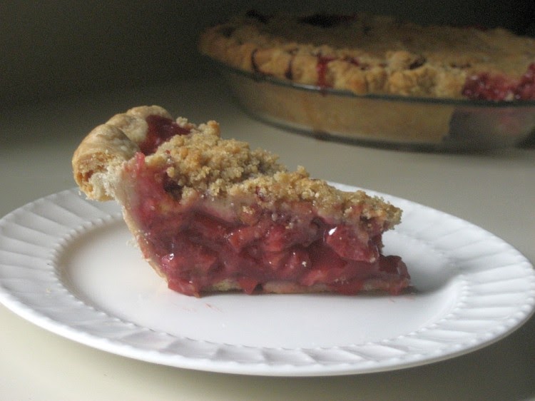 Creative Hospitality Strawberry Rhubarb Streusel Pie